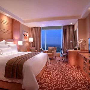 Executive lounge access Guest room 1 King